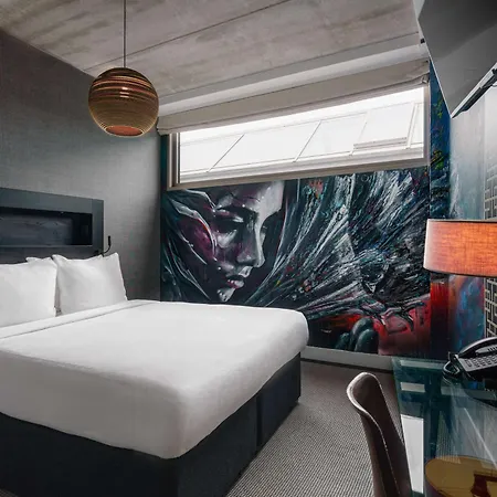 מלון Doubletree By Hilton - Ndsm Wharf 4*