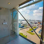 Doubletree By Hilton - Ndsm Wharf