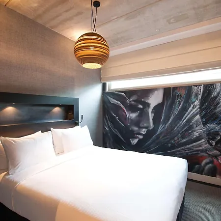 Doubletree By Hilton - Ndsm Wharf Ξενοδοχείο