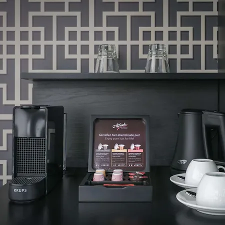 Ξενοδοχείο Doubletree By Hilton - Ndsm Wharf 4*