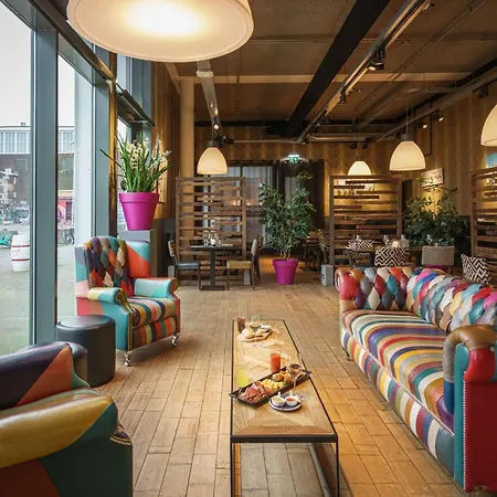 Ξενοδοχείο Doubletree By Hilton - Ndsm Wharf 4*