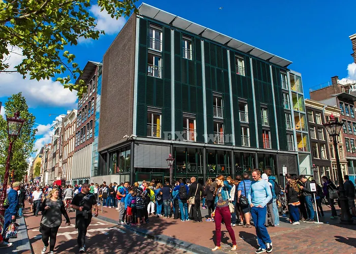 Doubletree By Hilton - Ndsm Wharf Hotel