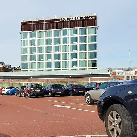 Doubletree By Hilton - Ndsm Wharf 4*