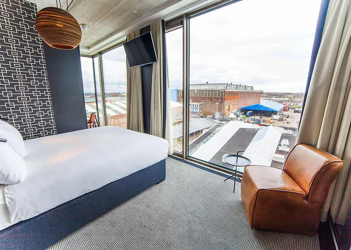 Hotel Doubletree By Hilton - Ndsm Wharf 4*