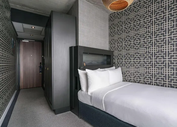 Doubletree By Hilton - Ndsm Wharf