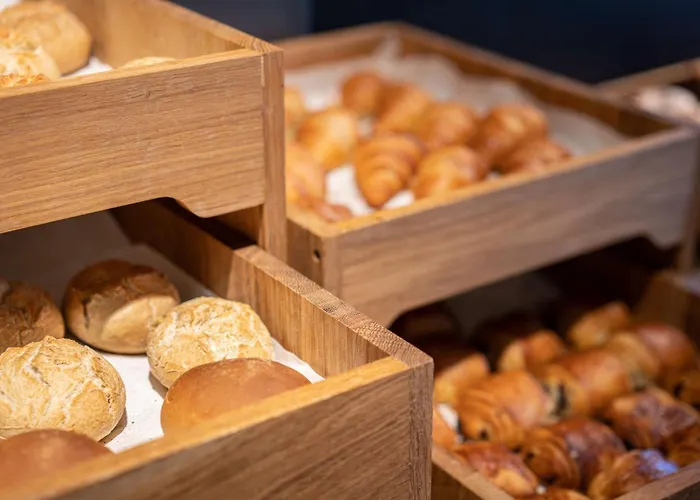 Doubletree By Hilton - Ndsm Wharf Hotel 4*