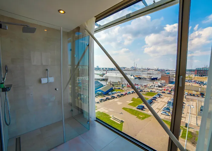 Doubletree By Hilton - Ndsm Wharf