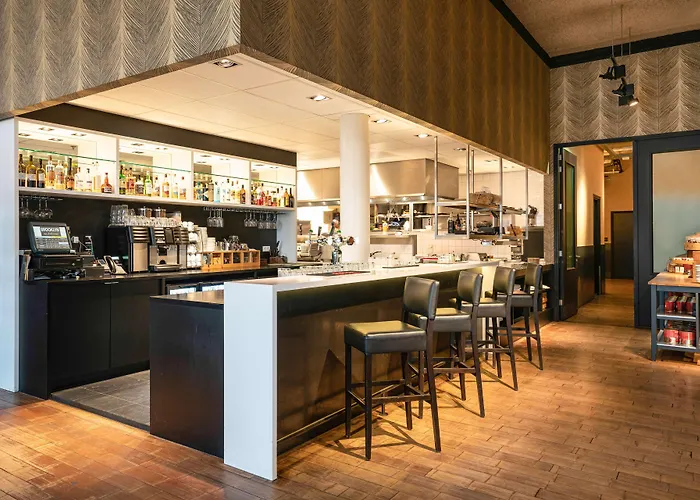 Doubletree By Hilton - Ndsm Wharf Hotel 4*